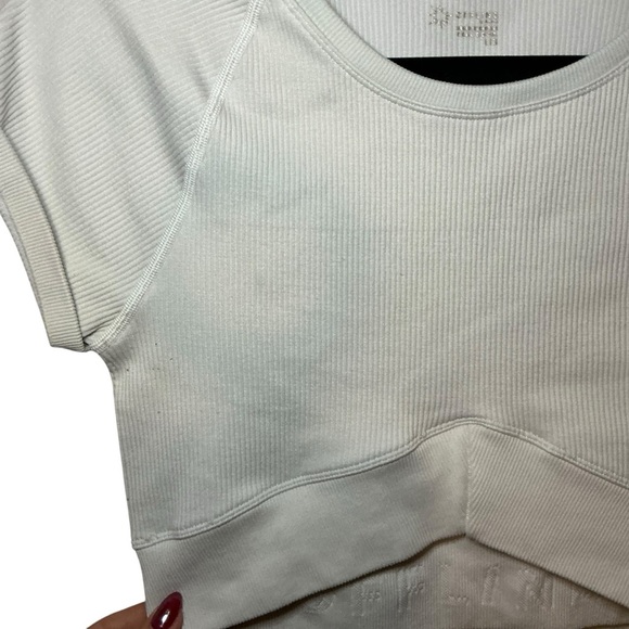 Aerie Off-White Short Sleeve Tee - Picture 2 of 4